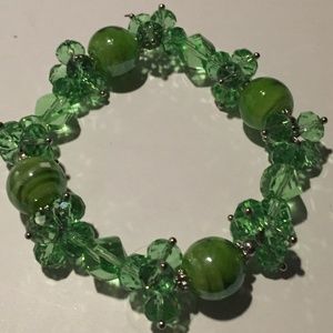 Green Round Glass Bead Stretch Bracelet